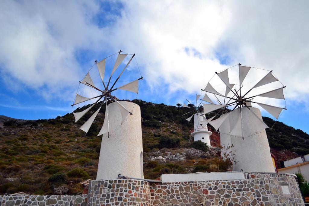 Отель Dionysus Lasithi Plateau Magoulas Экстерьер фото